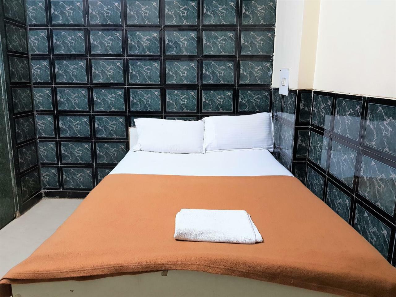Hotel Hexa Metro Plaza Mumbai Exterior foto