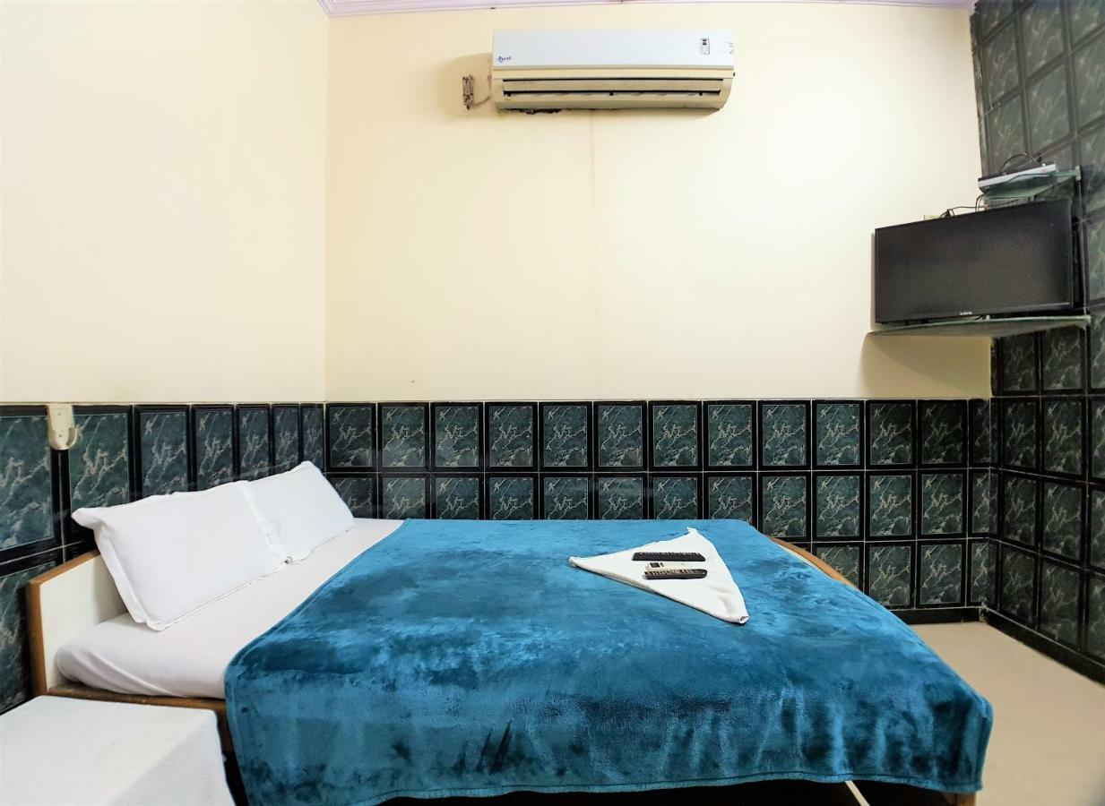 Hotel Hexa Metro Plaza Mumbai Exterior foto
